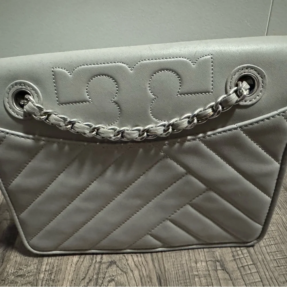 Tory Burch Alexa Gray Chain Shoulder Bag